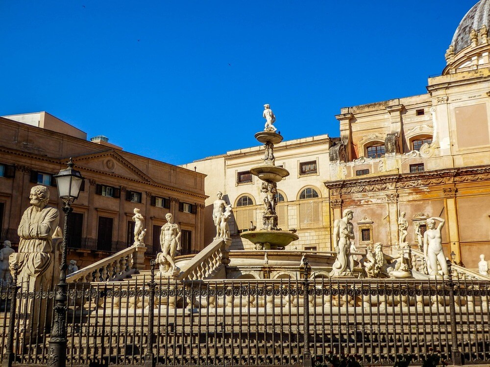 piazza della vergogna